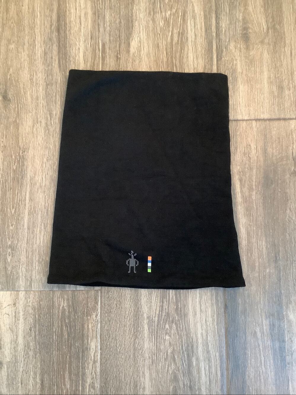 Smartwool One Size Black Thermal Merino Wool Reversible Neck Gaiter D27-1